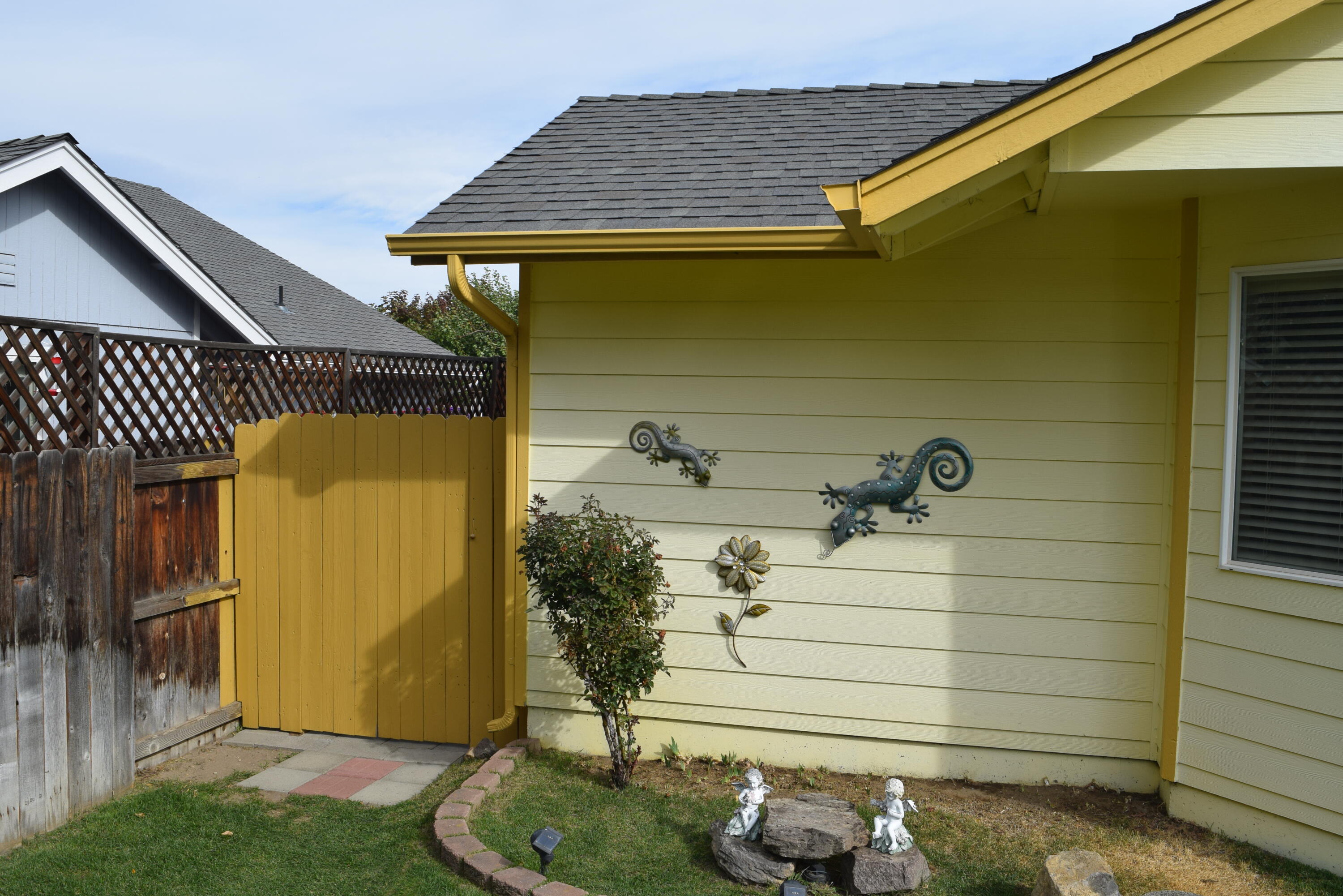 2444 SW 33rd Street