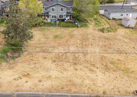 Tiny photo for SW 2nd Street #22, Madras, OR 97741 (MLS # 220211235)