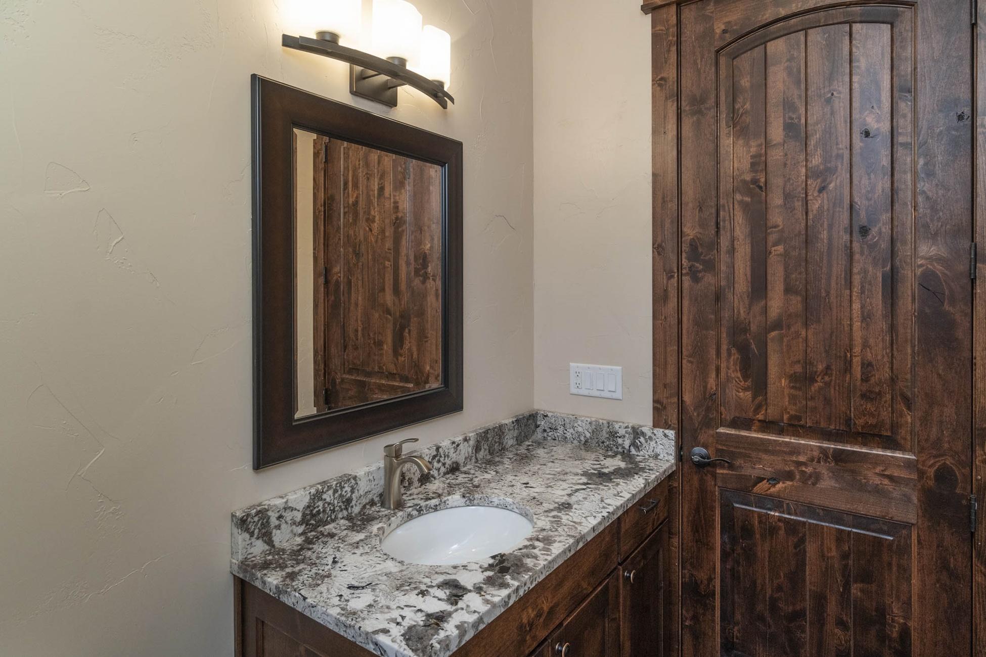 Fall River Estate - Residential