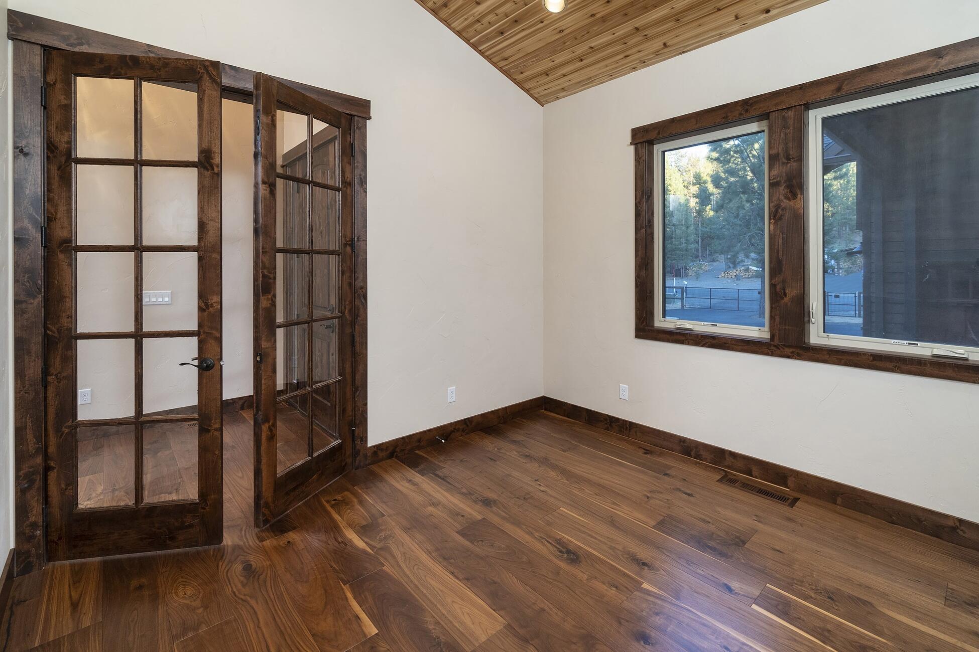 Fall River Estate - Residential