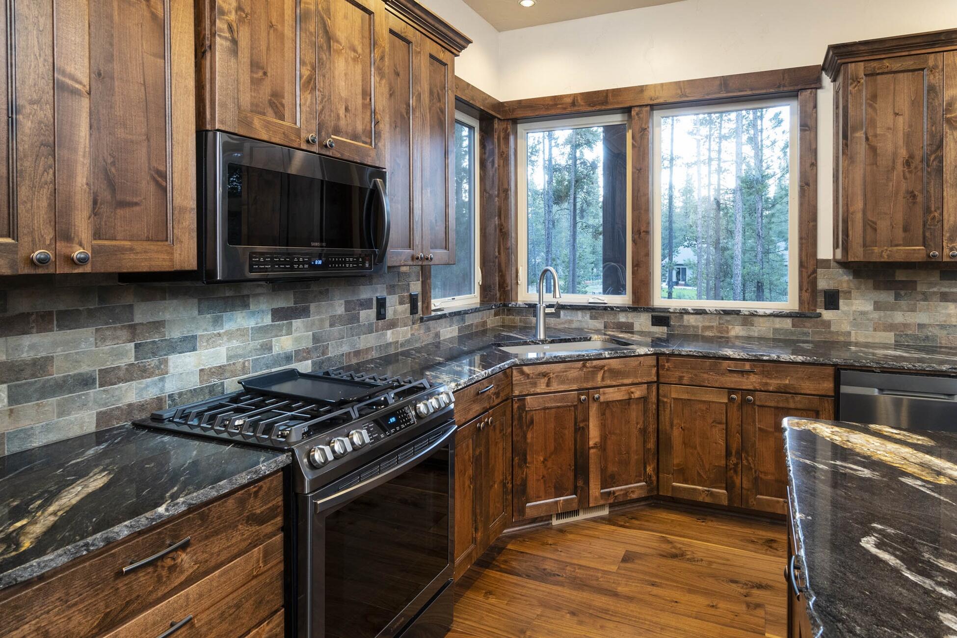 Fall River Estate - Residential