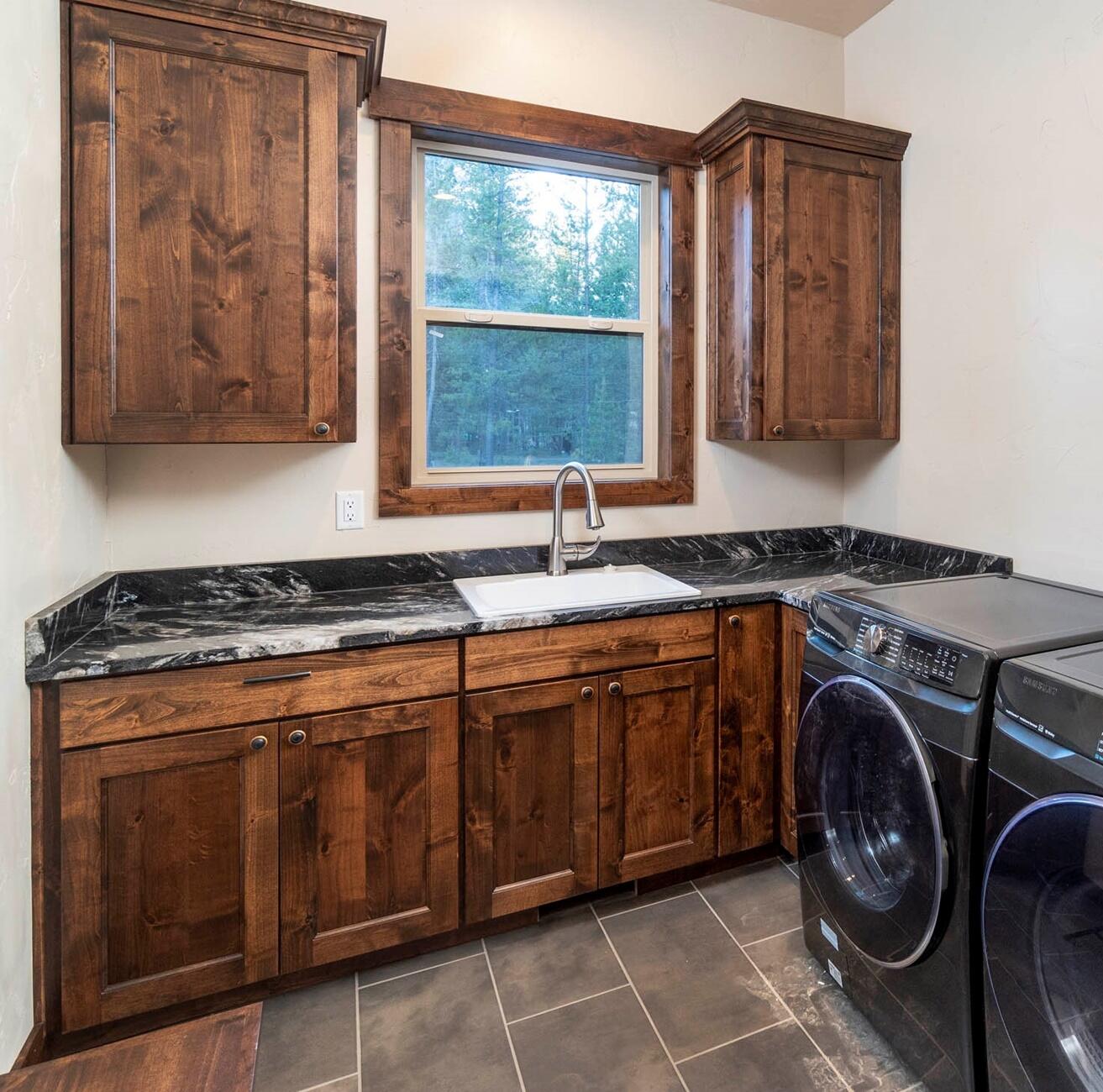 Fall River Estate - Residential