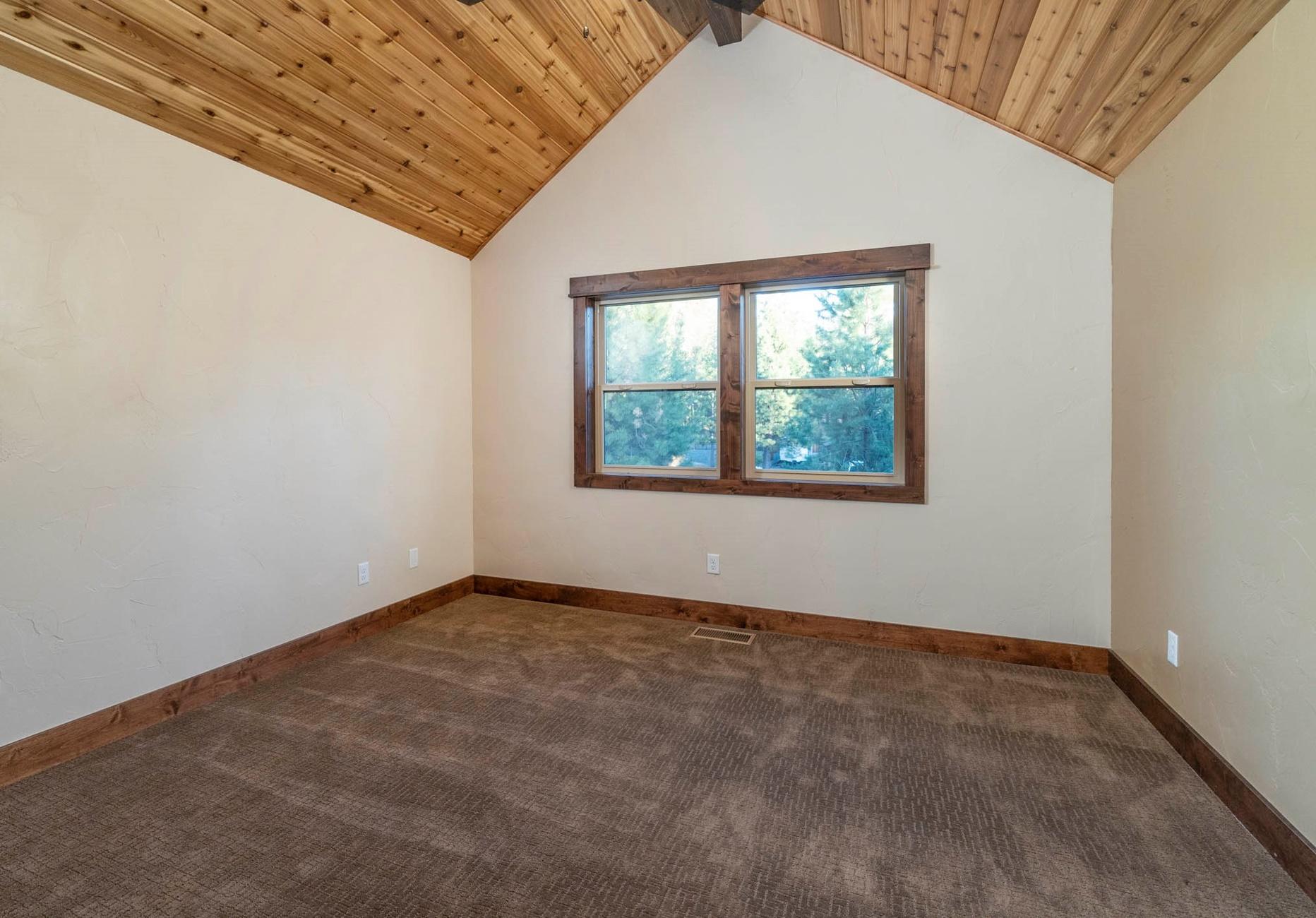 Fall River Estate - Residential