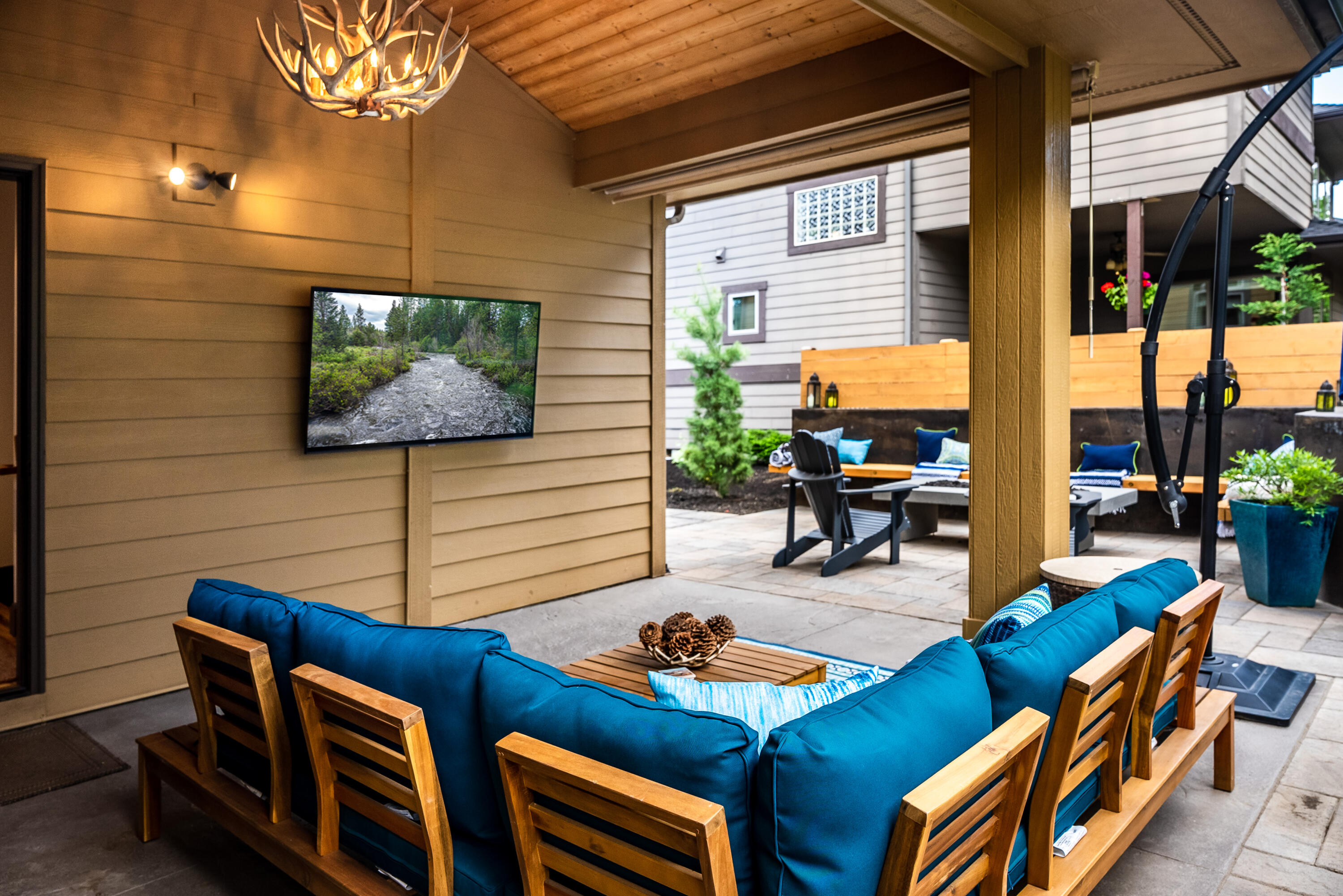 Three Pines - Residential