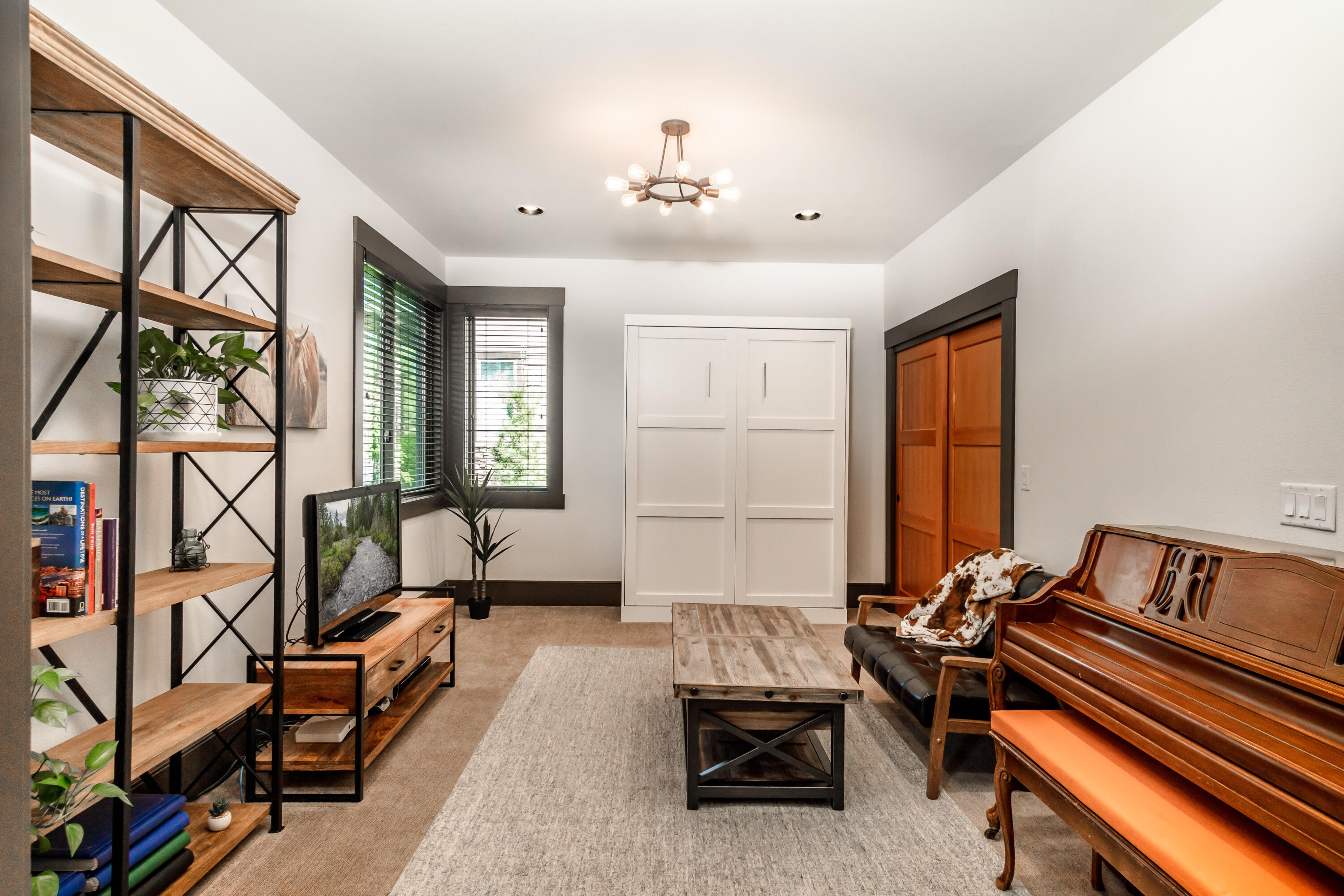 Three Pines - Residential