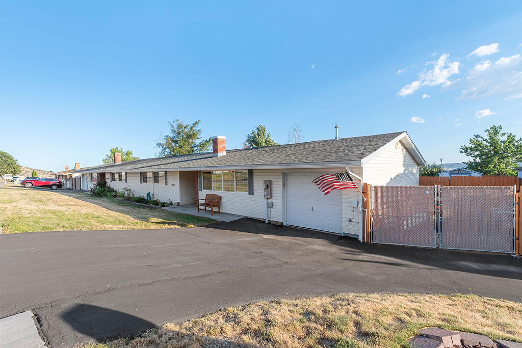 Falcon Heights Condominiums -Stage I - Residential