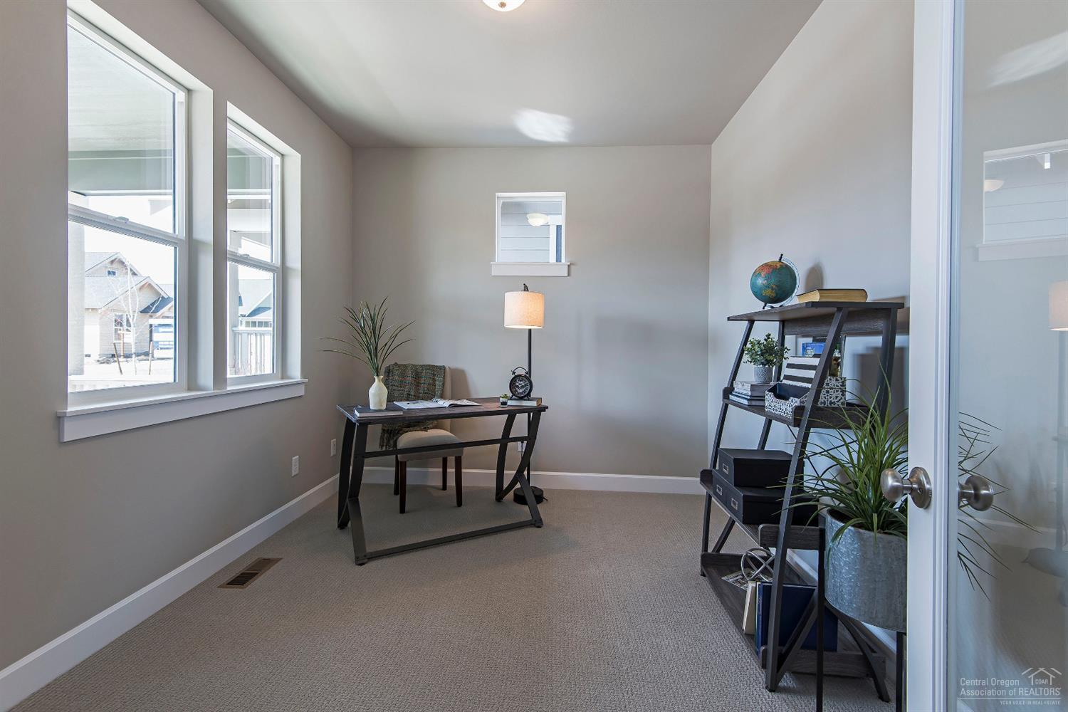 SaddleStone - Residential