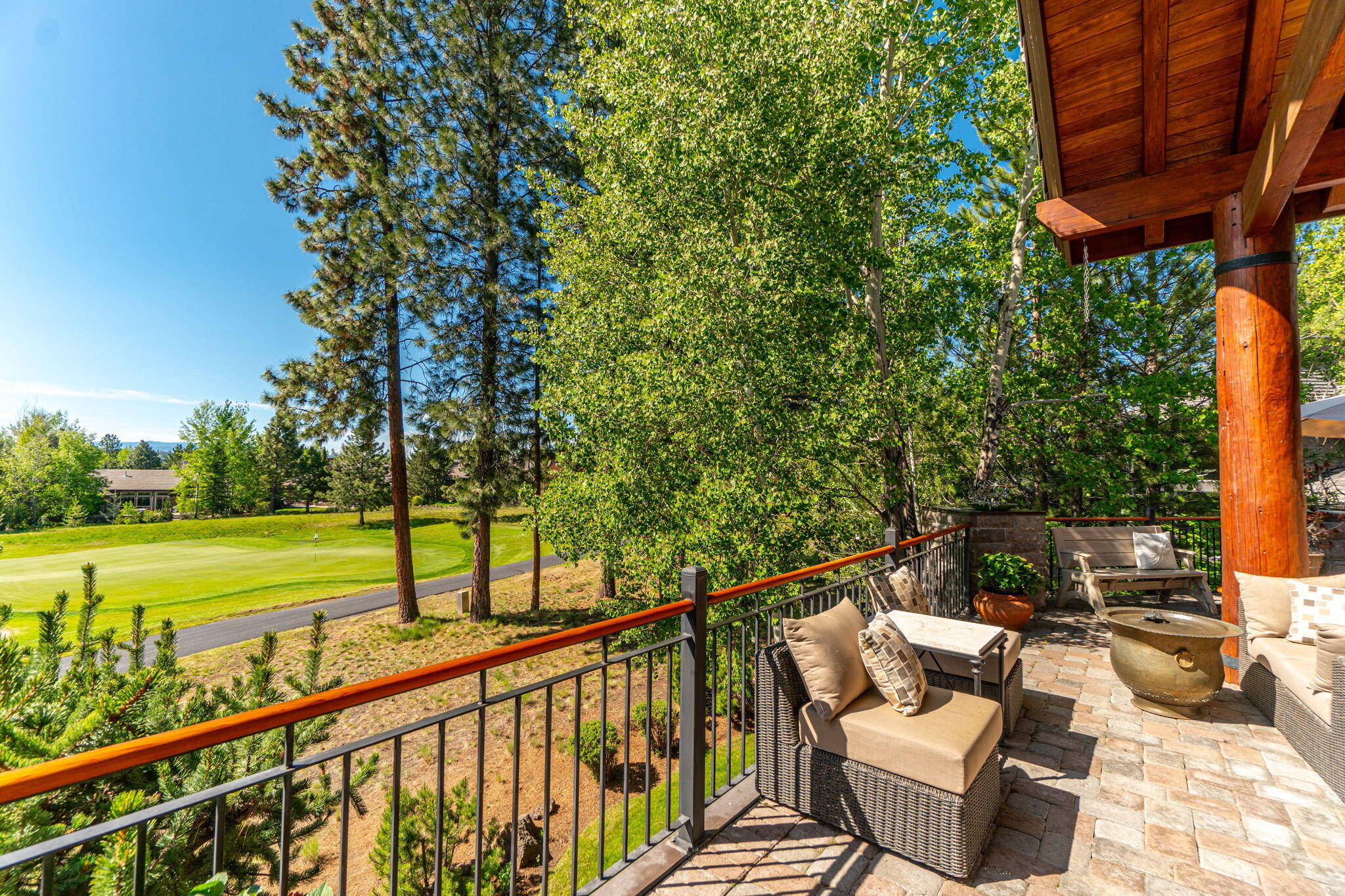 Broken Top - Residential