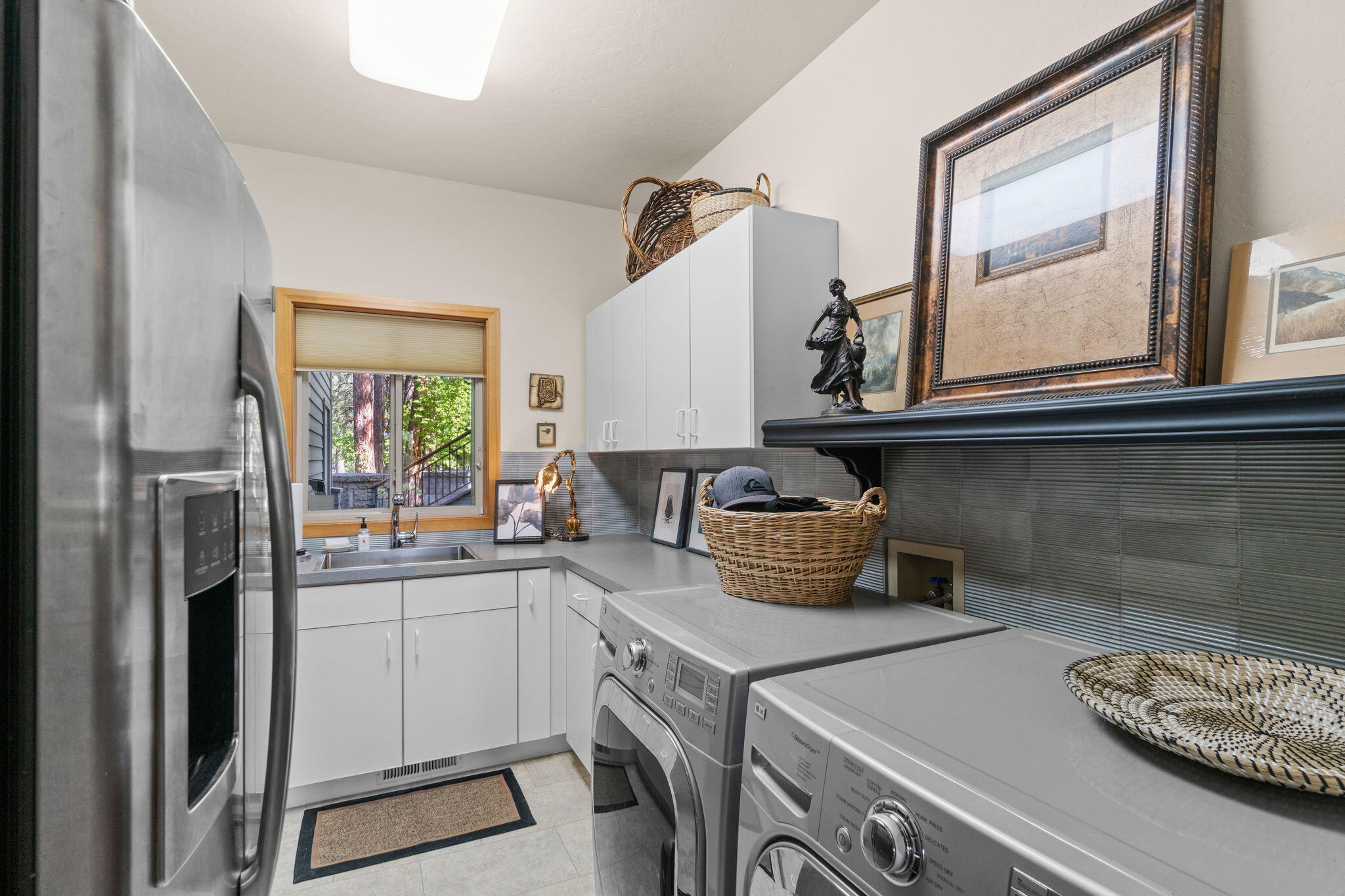 Broken Top - Residential