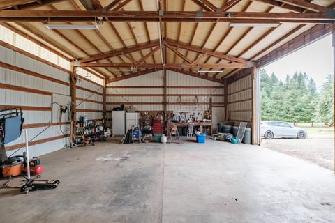 Tiny photo for 42051 Clark Smith Drive, Lebanon, OR 97355 (MLS # 220219436)