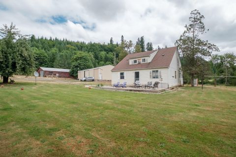 Tiny photo for 42051 Clark Smith Drive, Lebanon, OR 97355 (MLS # 220219436)
