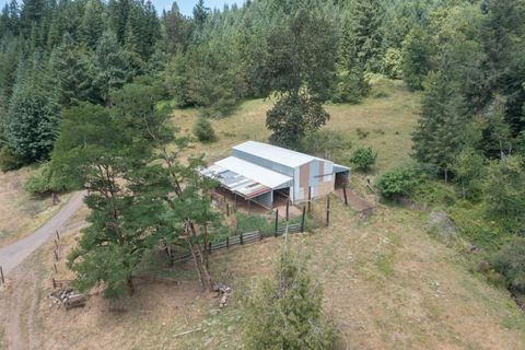 Tiny photo for 42051 Clark Smith Drive, Lebanon, OR 97355 (MLS # 220219436)