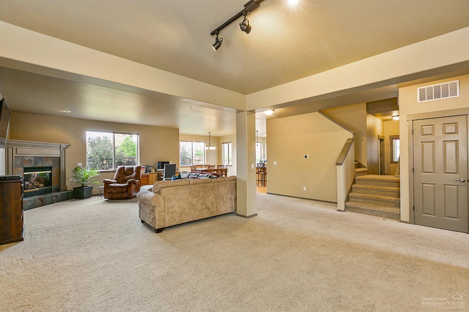 Desert Skies - Residential