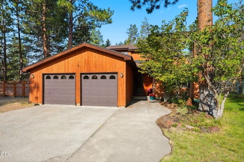 Tiny photo for 15762 Sage Woods Lane, Sisters, OR 97759 (MLS # 220227209)