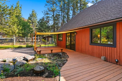 Tiny photo for 15762 Sage Woods Lane, Sisters, OR 97759 (MLS # 220227209)