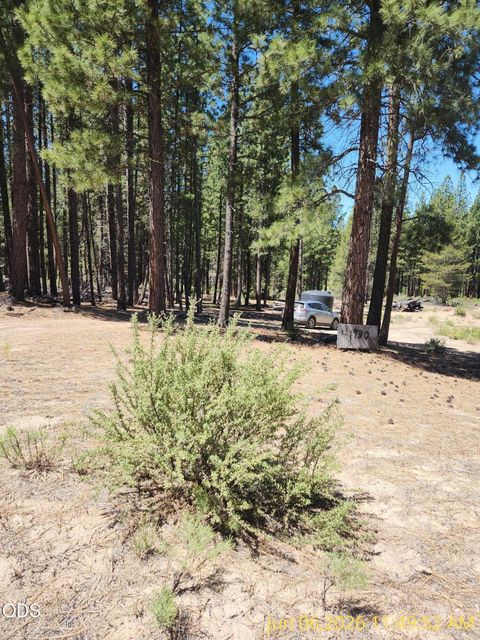 Photo of 0 Green Forest Drive #22, Chiloquin, OR 97624 (MLS # 220222964)