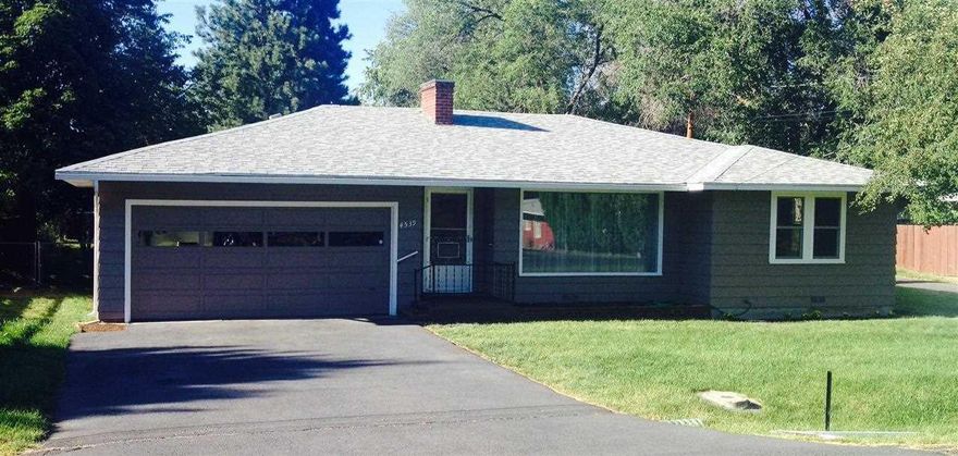 Some Lucky Buyer Will Get To Own This Charmer. This Home Is Located In A Picturesque Setting Among Other Older Homes. It Is In A Peaceful Neighborhood And Boasts A Very Large Back Yard. Newer Roof And Newly Repainted On The Exterior. There Is No Deferred Maintenance On This Home. Wide-open Spaces Offer A Sense Of Seclusion Yet Only Minutes From Down Town.This Home Has 2 Large Bedrooms And A Very Niced Sized Kitchen. It Does Have An Attached 2 Car Garage. Come See For Yourself This Turnkey Home.