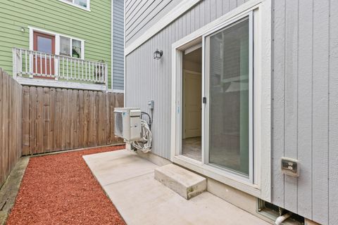 Tiny photo for 7852 Jacqueline Way, White City, OR 97503 (MLS # 220219761)