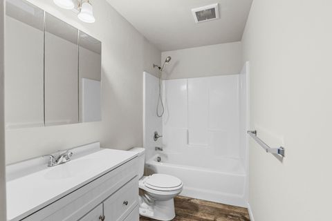 Tiny photo for 7852 Jacqueline Way, White City, OR 97503 (MLS # 220219761)