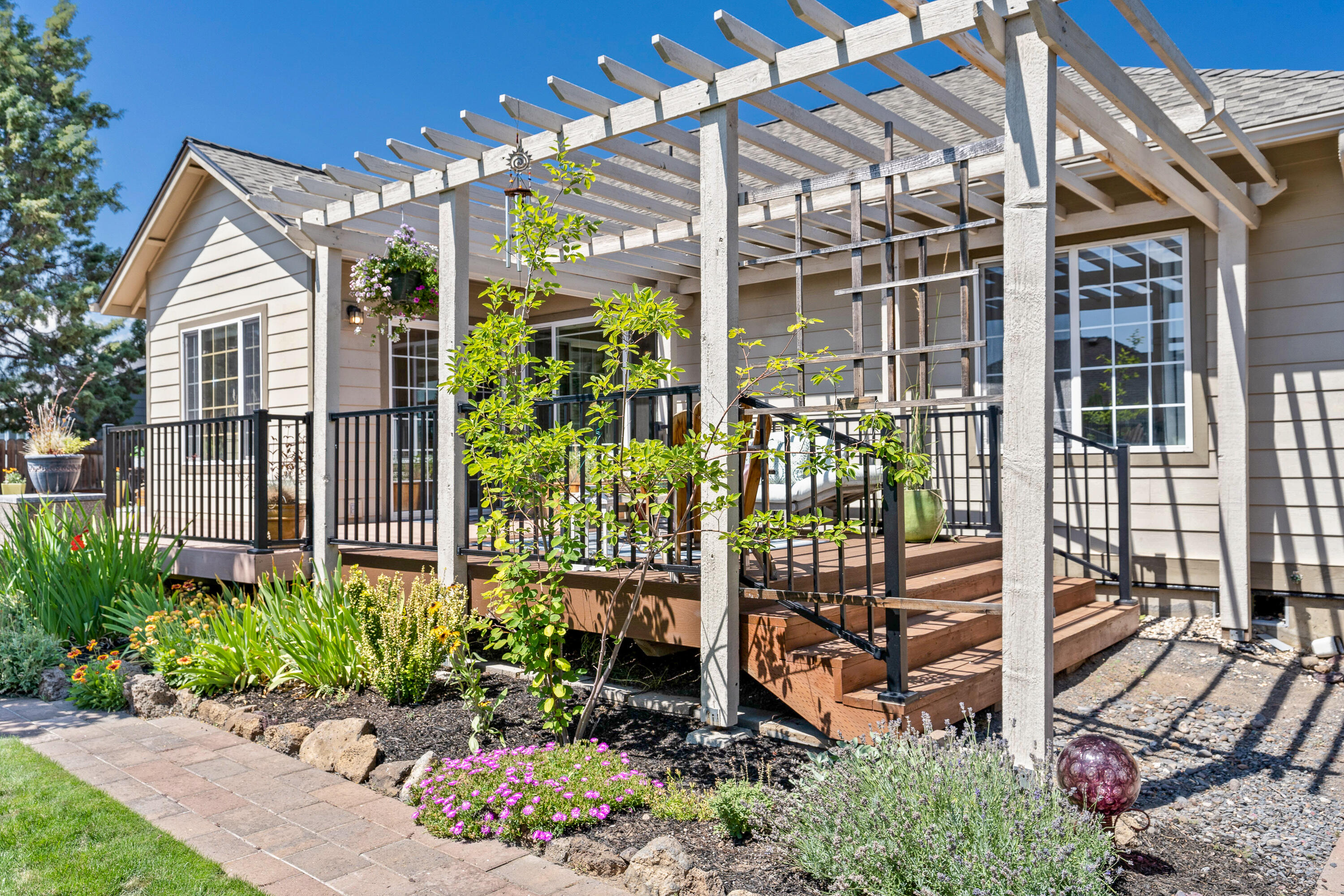 Terrango Glen - Residential