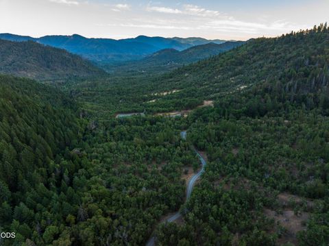 Tiny photo for 2659 Foots Creek L Fork Road, Gold Hill, OR 97525 (MLS # 220225353)