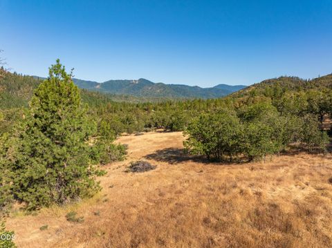 Tiny photo for 2659 Foots Creek L Fork Road, Gold Hill, OR 97525 (MLS # 220225353)