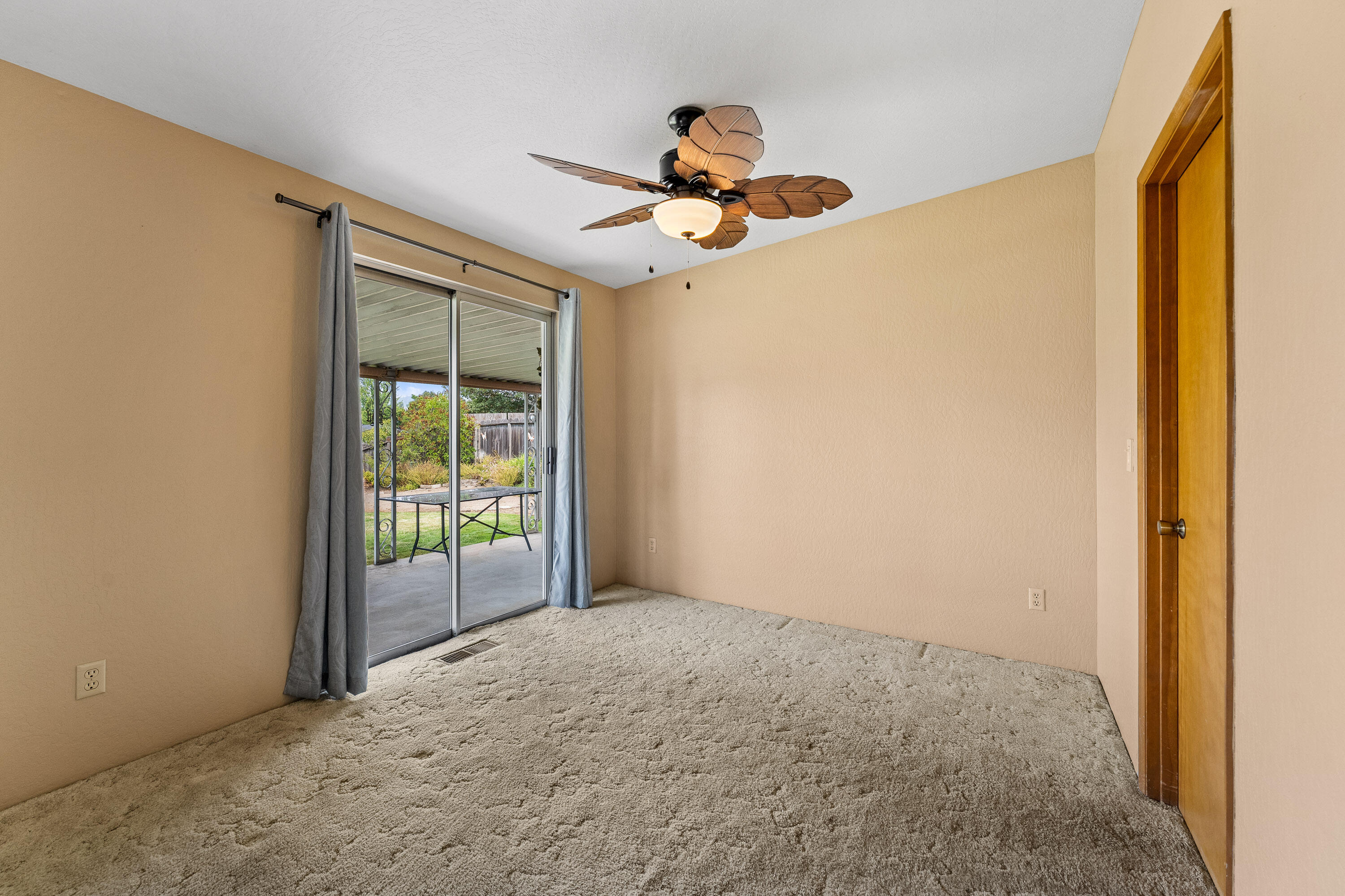 Sovereign Knoll Addition - Residential