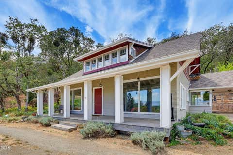 Photo of 2657 Old Stage Road, Central Point, OR 97502 (MLS # 220227086)