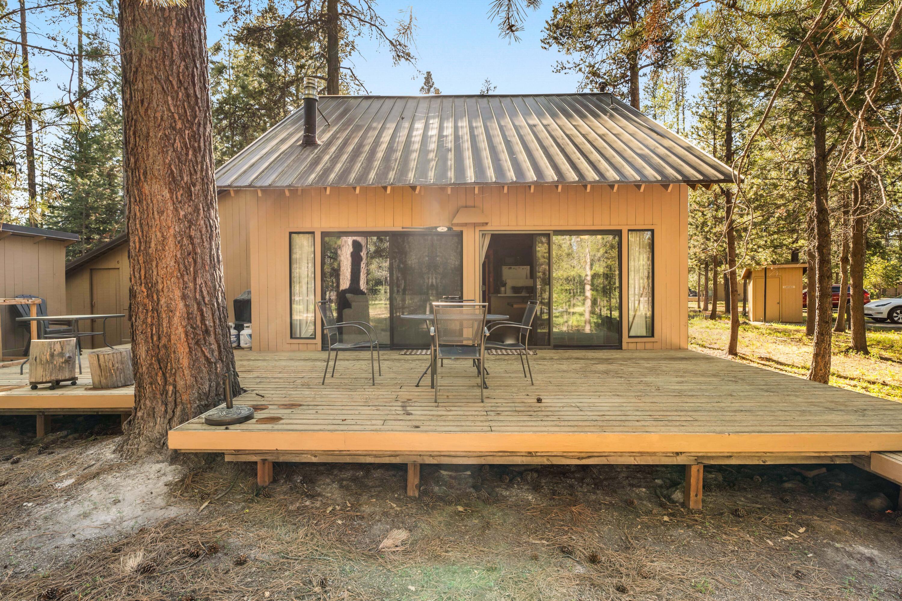 Cluster Court - Residential