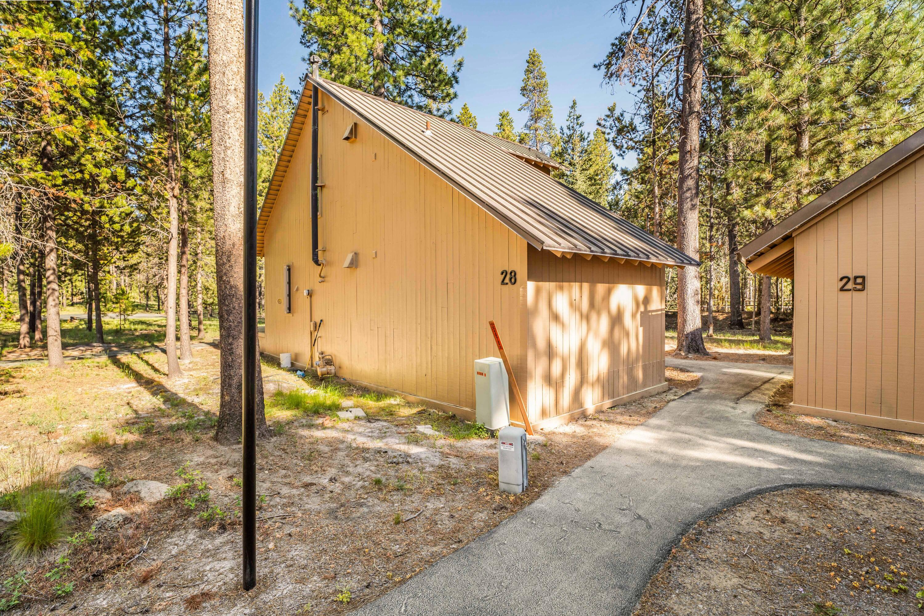 Cluster Court - Residential