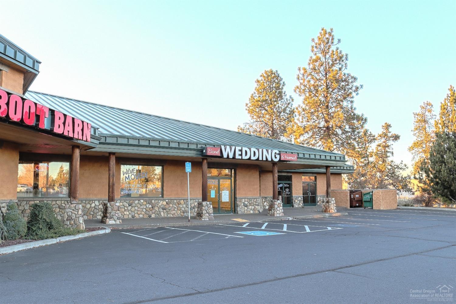 Riverside - Commercial Sale