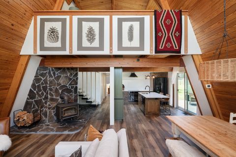 Tiny photo for 13759 SW Meadow View Drive, Camp Sherman, OR 97730 (MLS # 220216994)