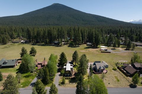 Tiny photo for 13759 SW Meadow View Drive, Camp Sherman, OR 97730 (MLS # 220216994)