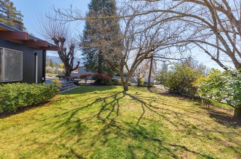 Tiny photo for 1440 NE 10th Street, Grants Pass, OR 97526 (MLS # 220217595)