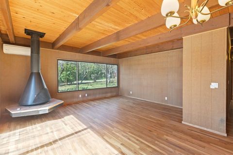 Tiny photo for 1440 NE 10th Street, Grants Pass, OR 97526 (MLS # 220217595)