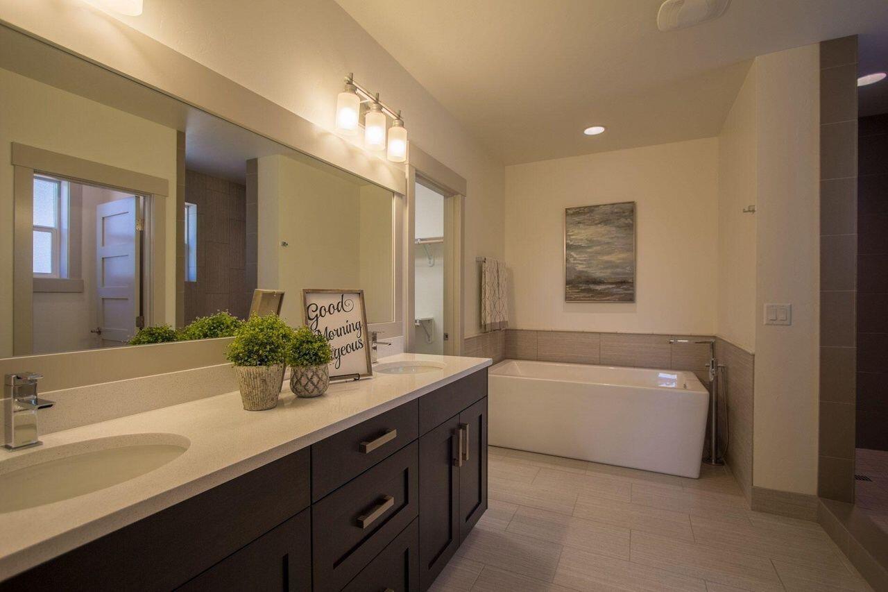 Eagle Crest - Residential