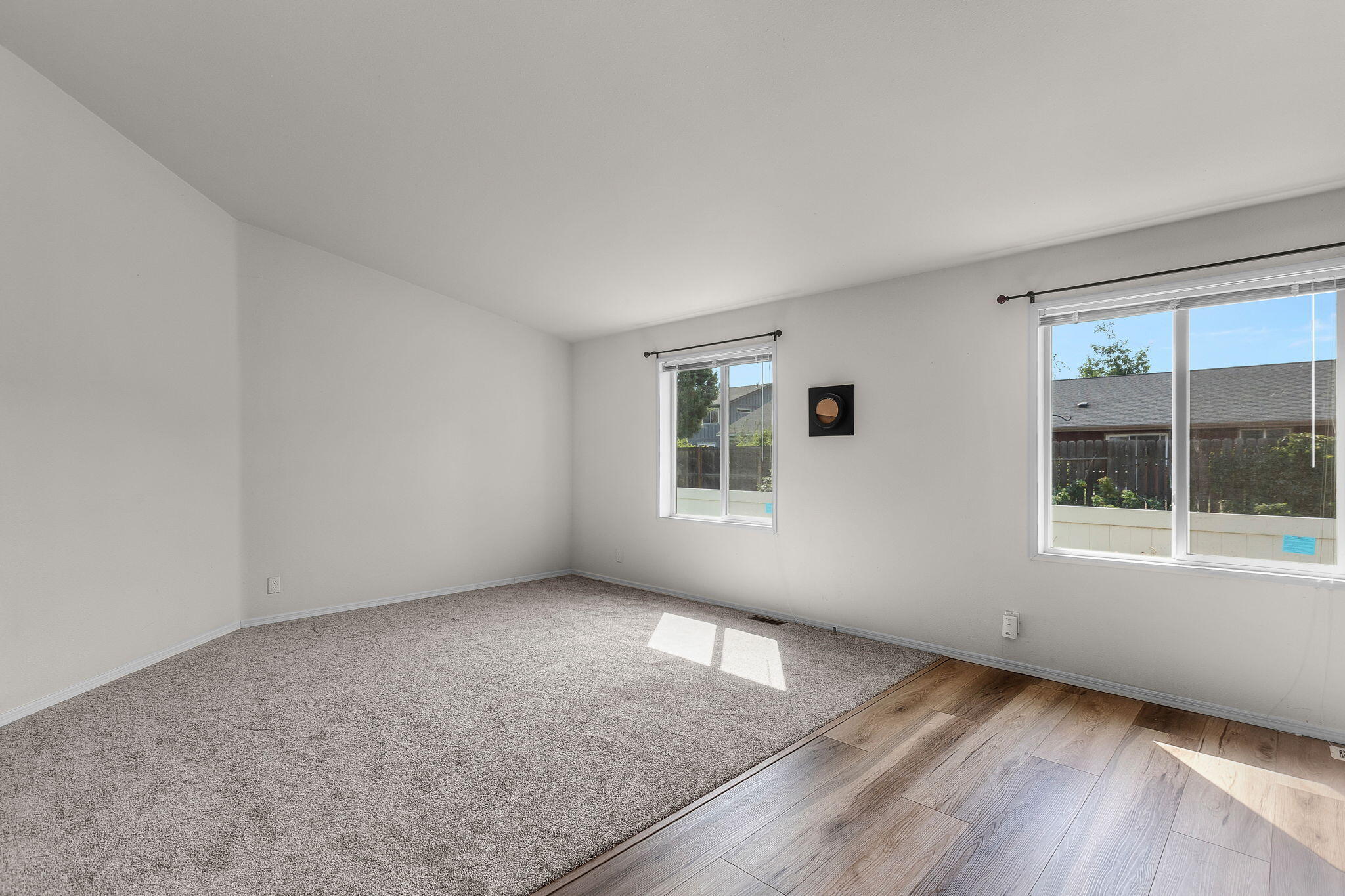 Ni Lah Sha Village - Residential