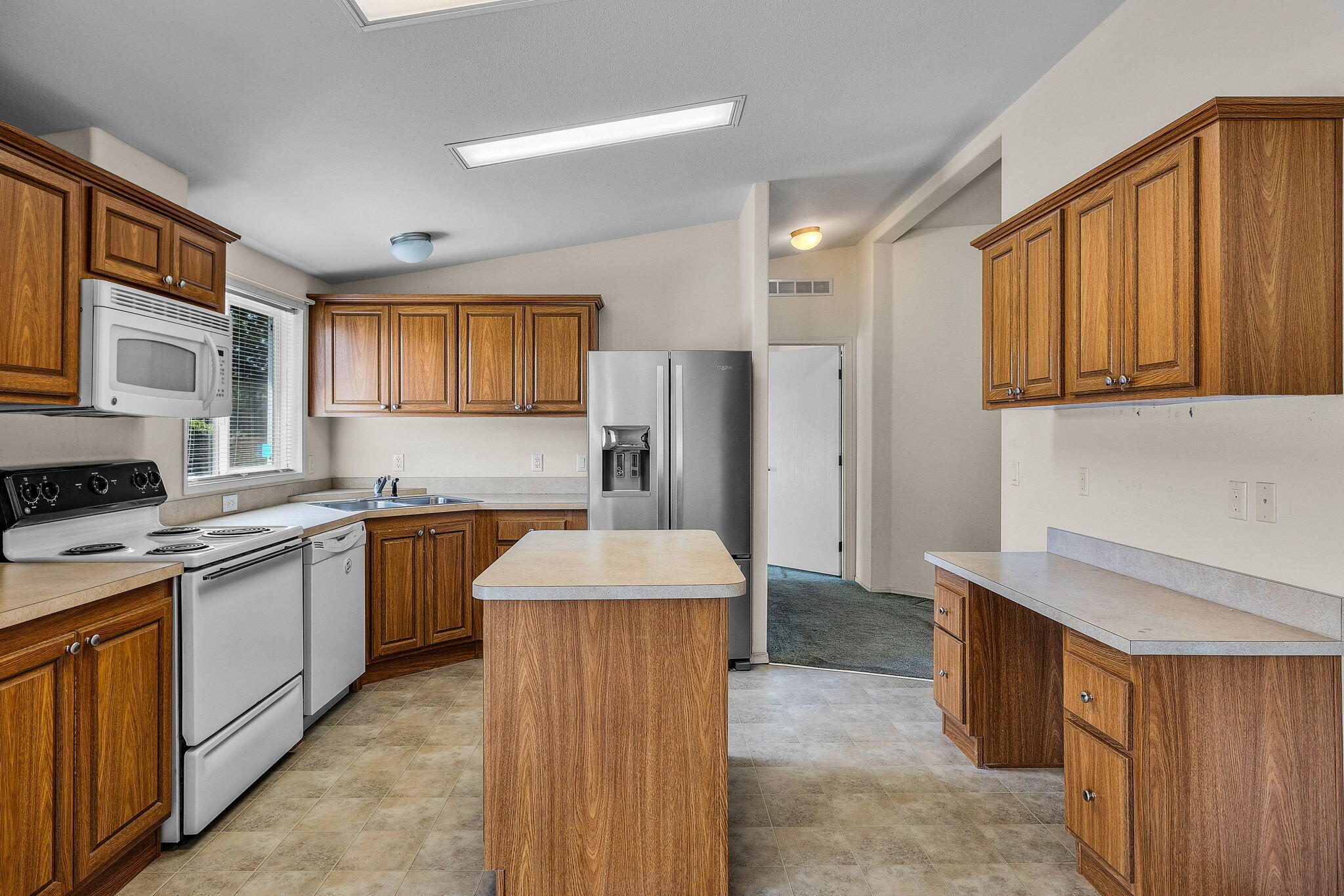 Ni Lah Sha Village - Residential