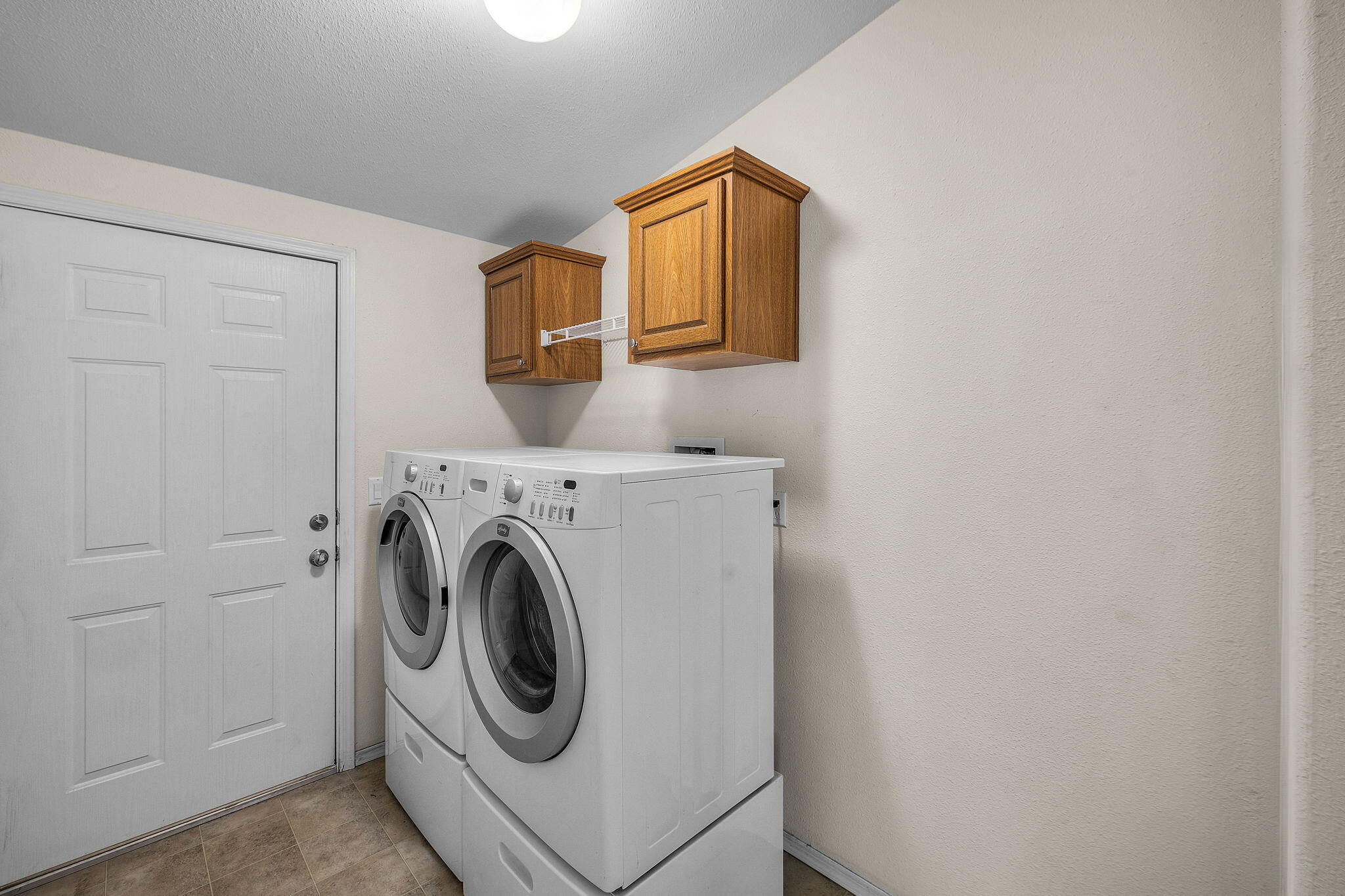 Ni Lah Sha Village - Residential