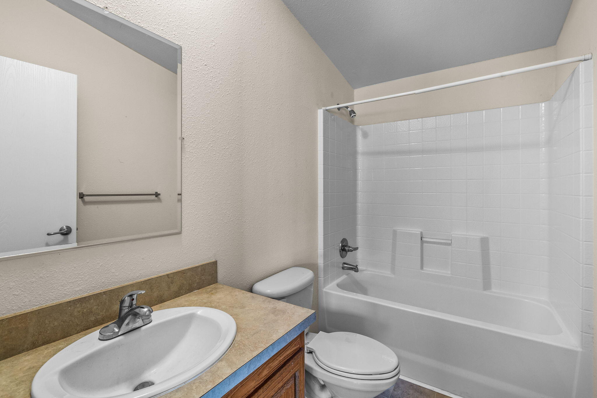 Ni Lah Sha Village - Residential