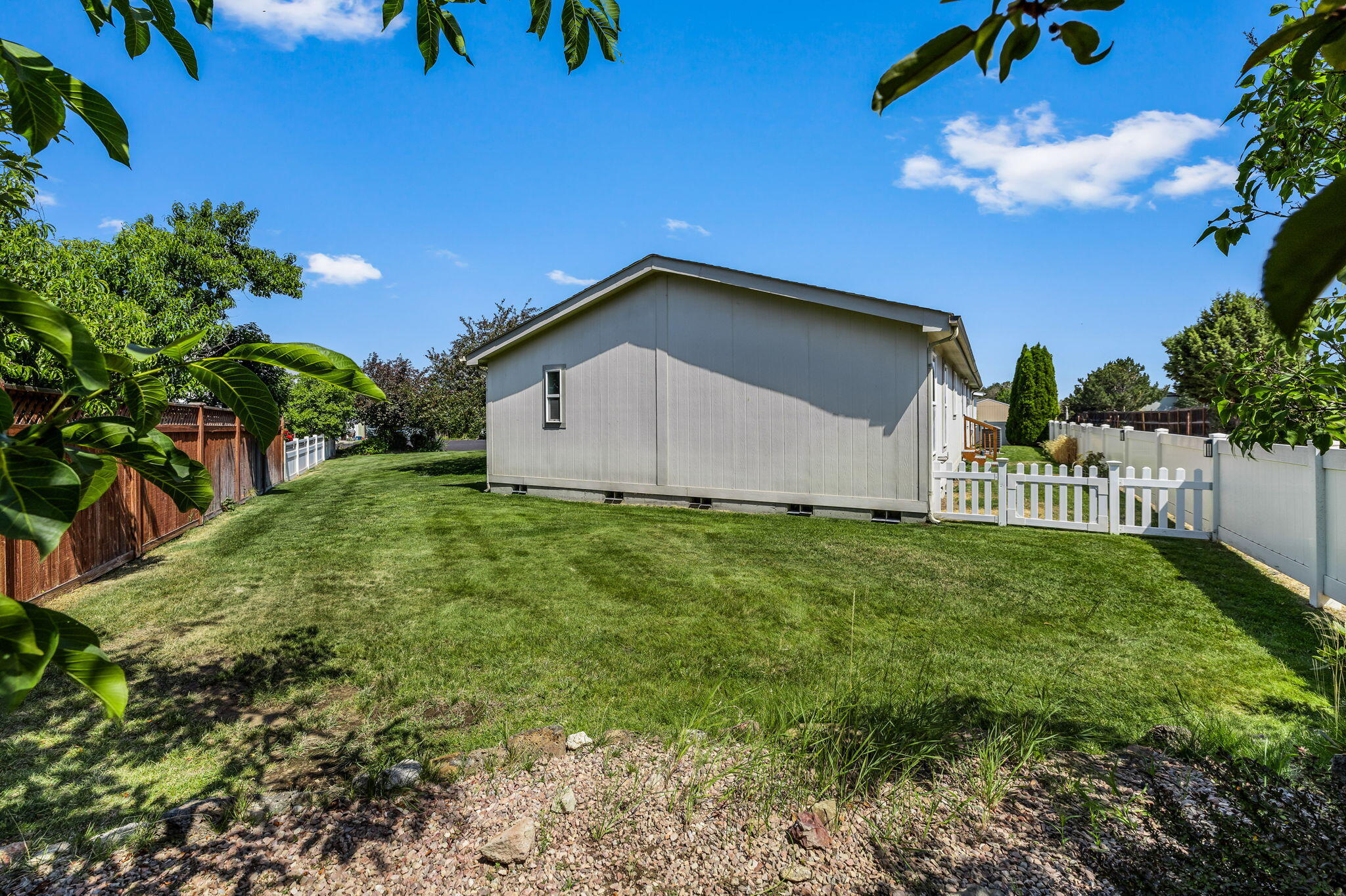 Ni Lah Sha Village - Residential