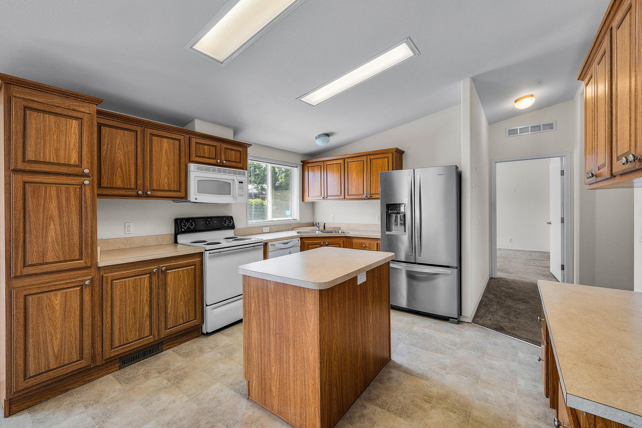 Ni Lah Sha Village - Residential