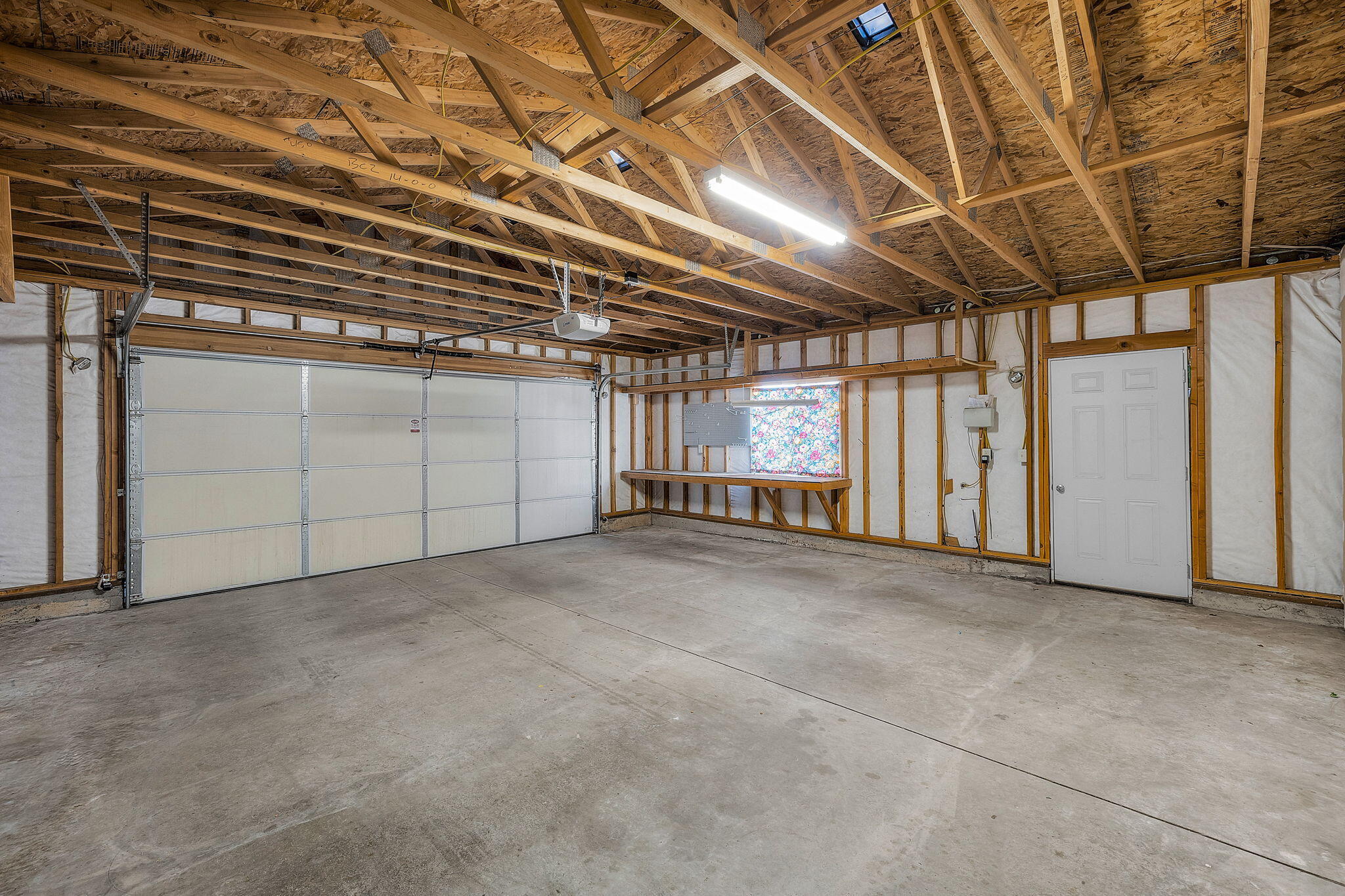 Ni Lah Sha Village - Residential