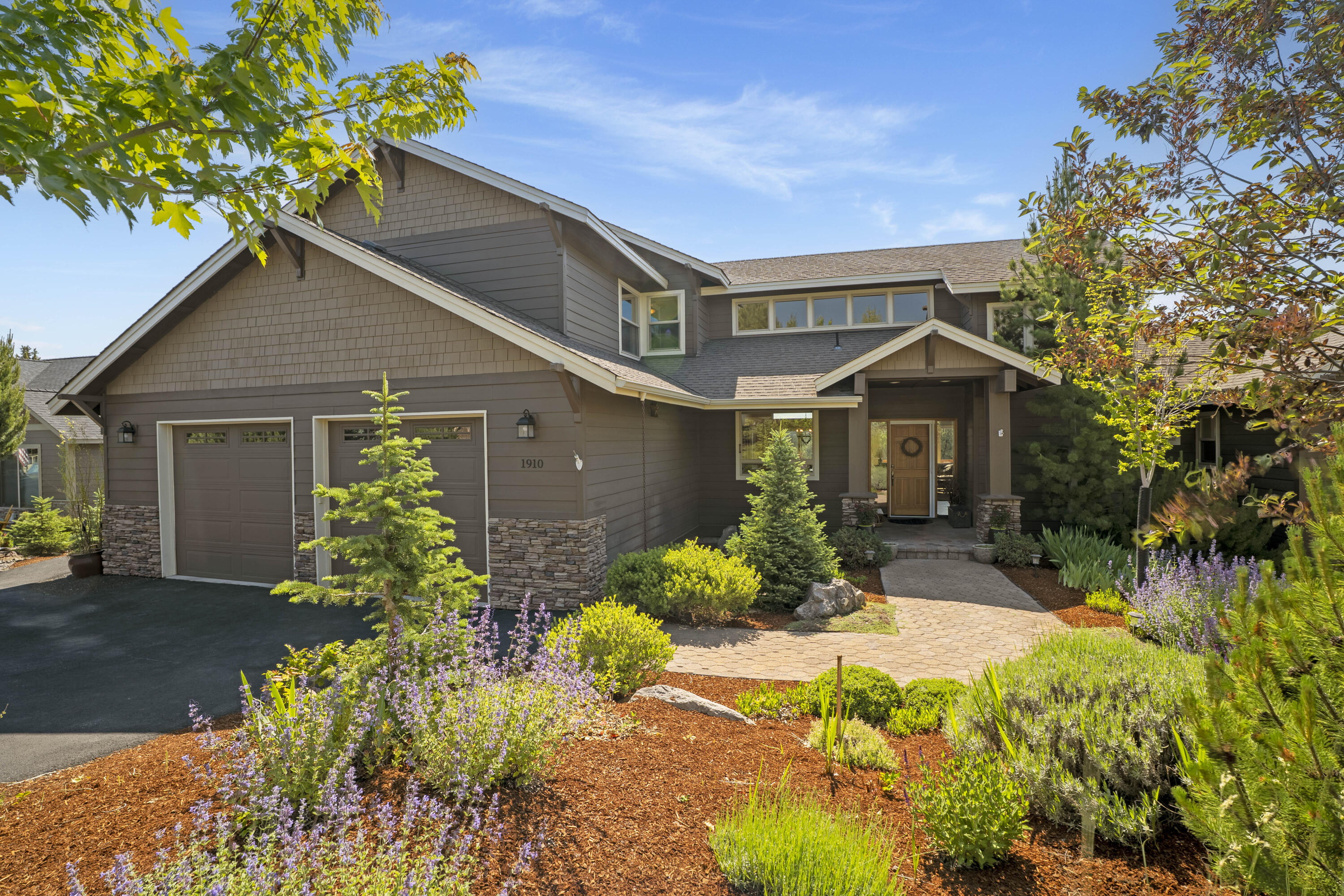 1910 Murrelet Drive