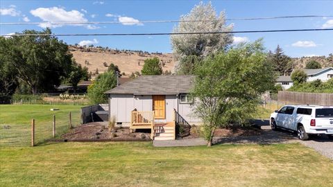 Tiny photo for 2797 SE Paulina Highway, Prineville, OR 97754 (MLS # 220214965)