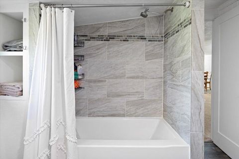 Tiny photo for 2797 SE Paulina Highway, Prineville, OR 97754 (MLS # 220214965)