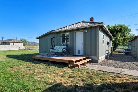 Tiny photo for 2797 SE Paulina Highway, Prineville, OR 97754 (MLS # 220214965)