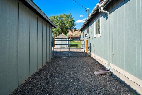Tiny photo for 2797 SE Paulina Highway, Prineville, OR 97754 (MLS # 220214965)