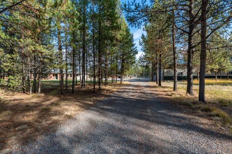 Tiny photo for 16549 Wayne Drive, La Pine, OR 97739 (MLS # 220212215)