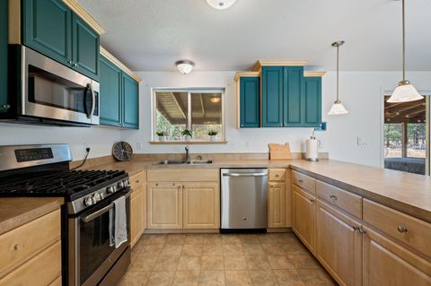 Tiny photo for 16549 Wayne Drive, La Pine, OR 97739 (MLS # 220212215)